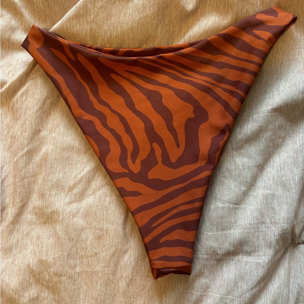 Skatie Kelly bottoms in beachwood